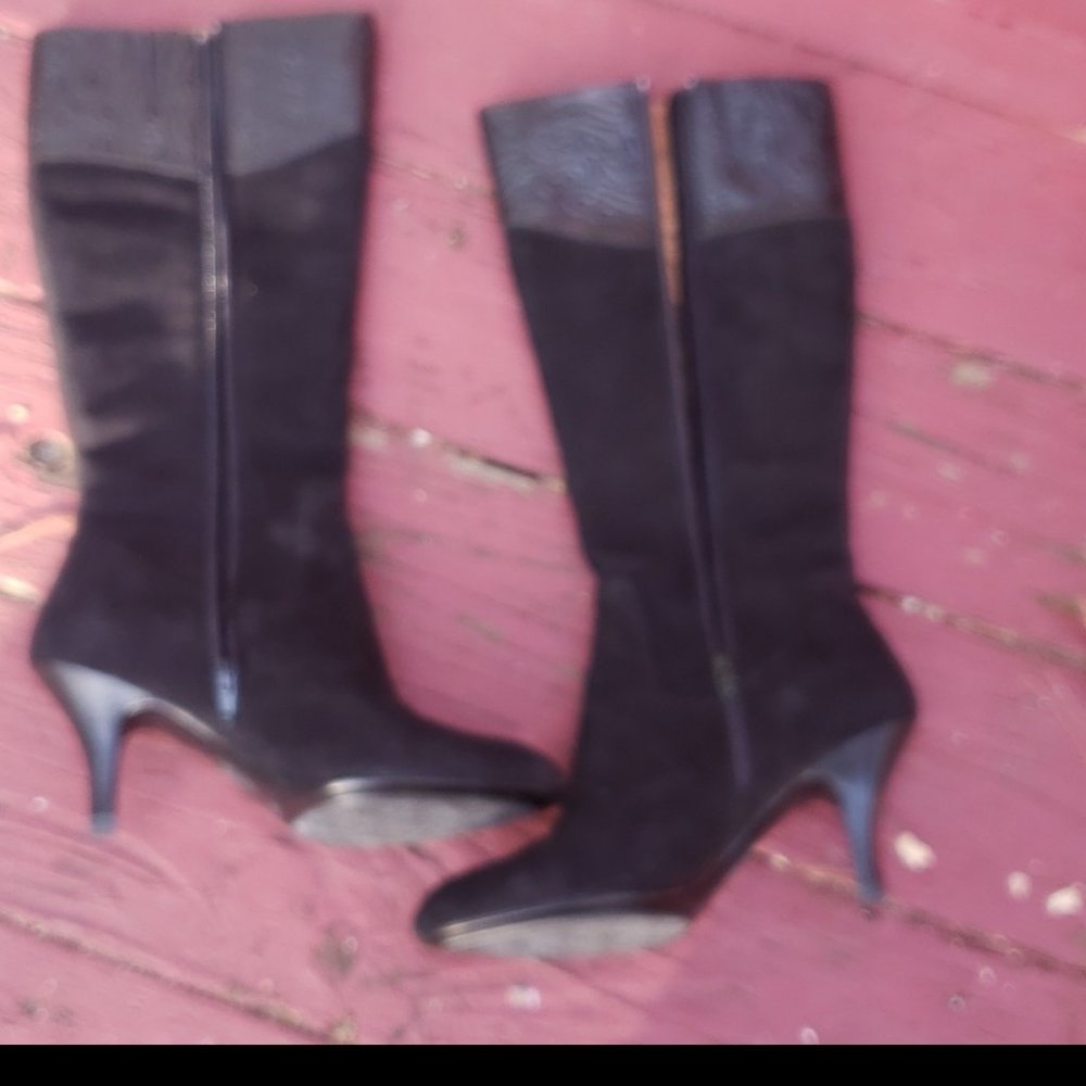 Sofft Bastia Suede Boots